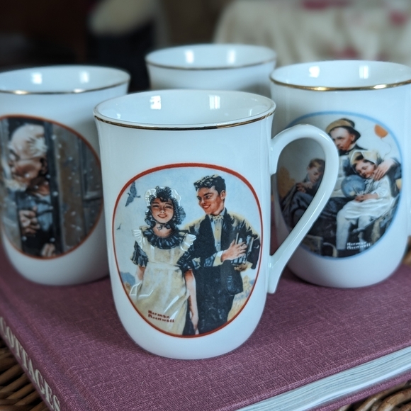 Set of 4 Vintage Norman Rockwell 8 oz mugs - Picture 3 of 6